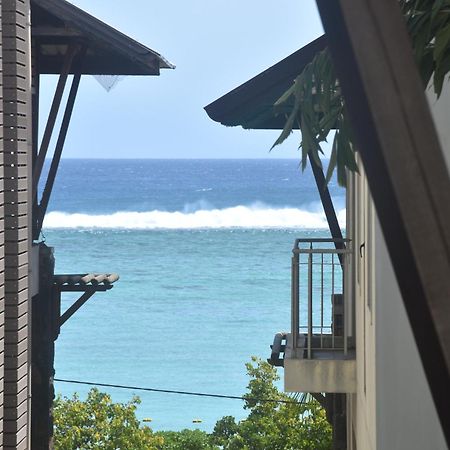 Blue Waves Beachfront Penthouse Flic en Flac Ngoại thất bức ảnh