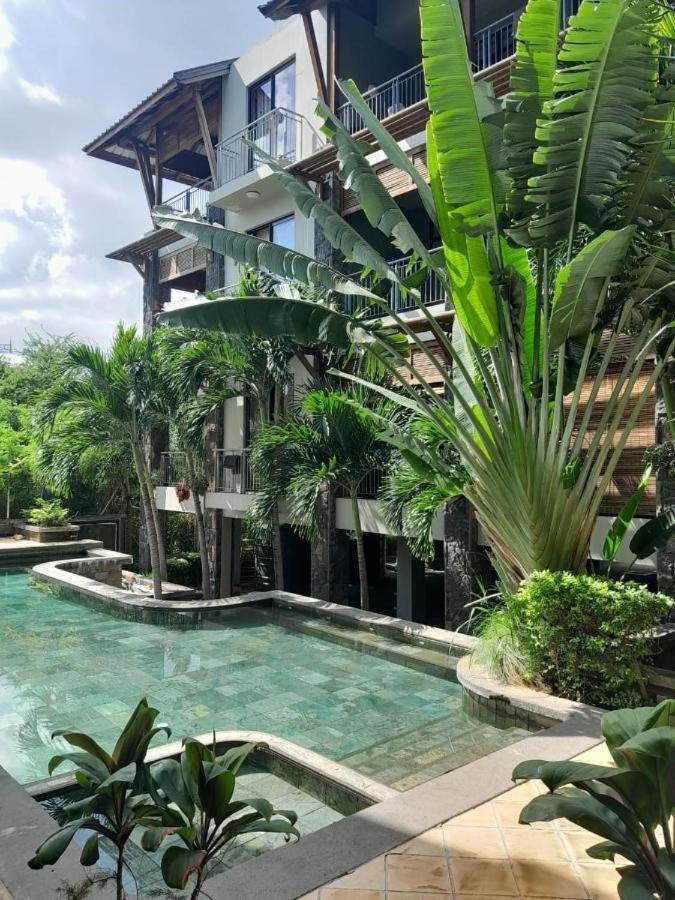 Blue Waves Beachfront Penthouse Flic en Flac Ngoại thất bức ảnh